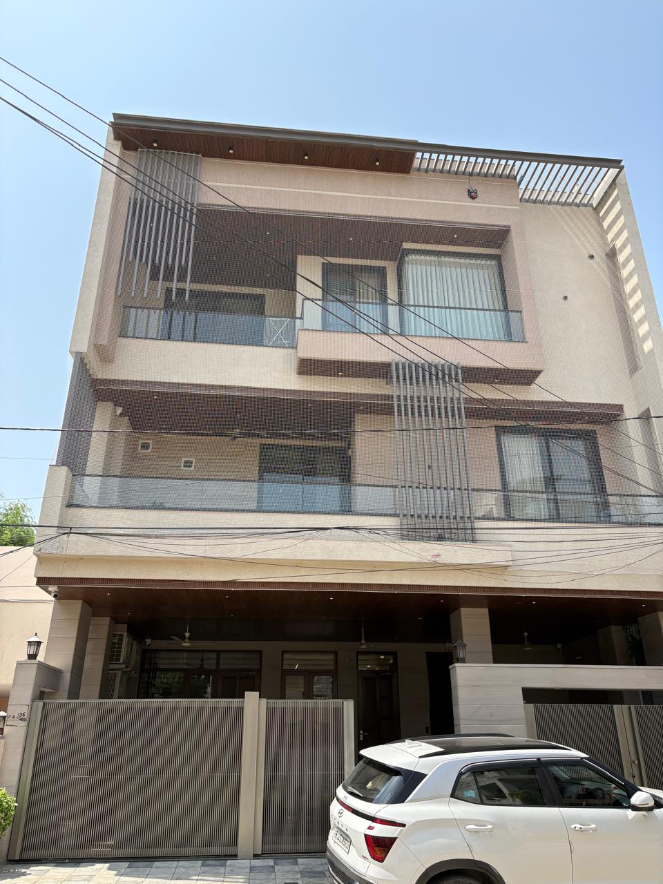 Premium Fully Furnished 3 BHK Ground Floor Apartment for Rent in Mansarovar
